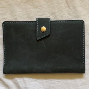 Leather Snap Wallet in Dark Green